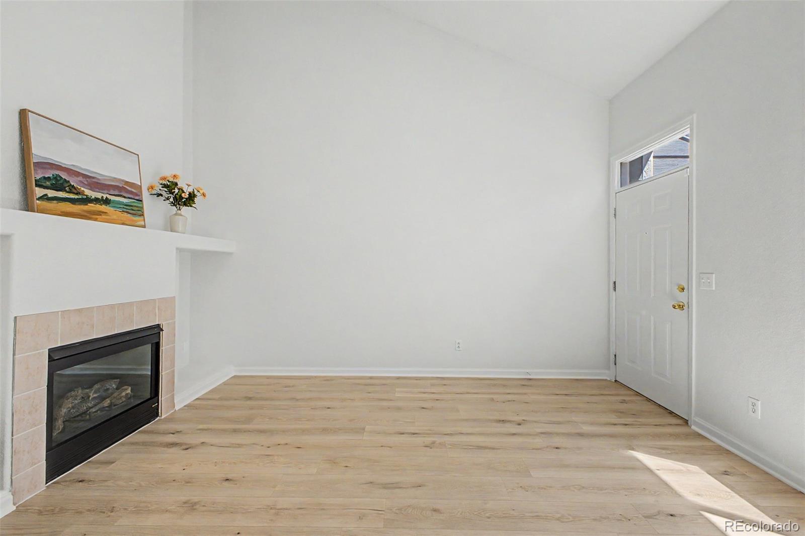 MLS Image #3 for 1000 s yampa street,aurora, Colorado