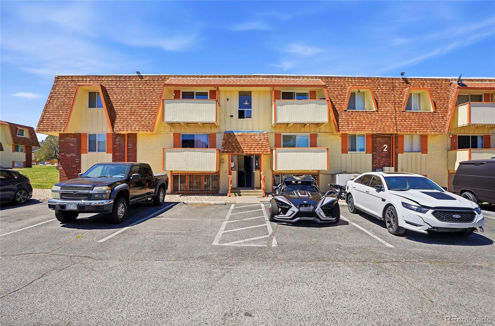 MLS Image #3 for 10211  ura lane,denver, Colorado