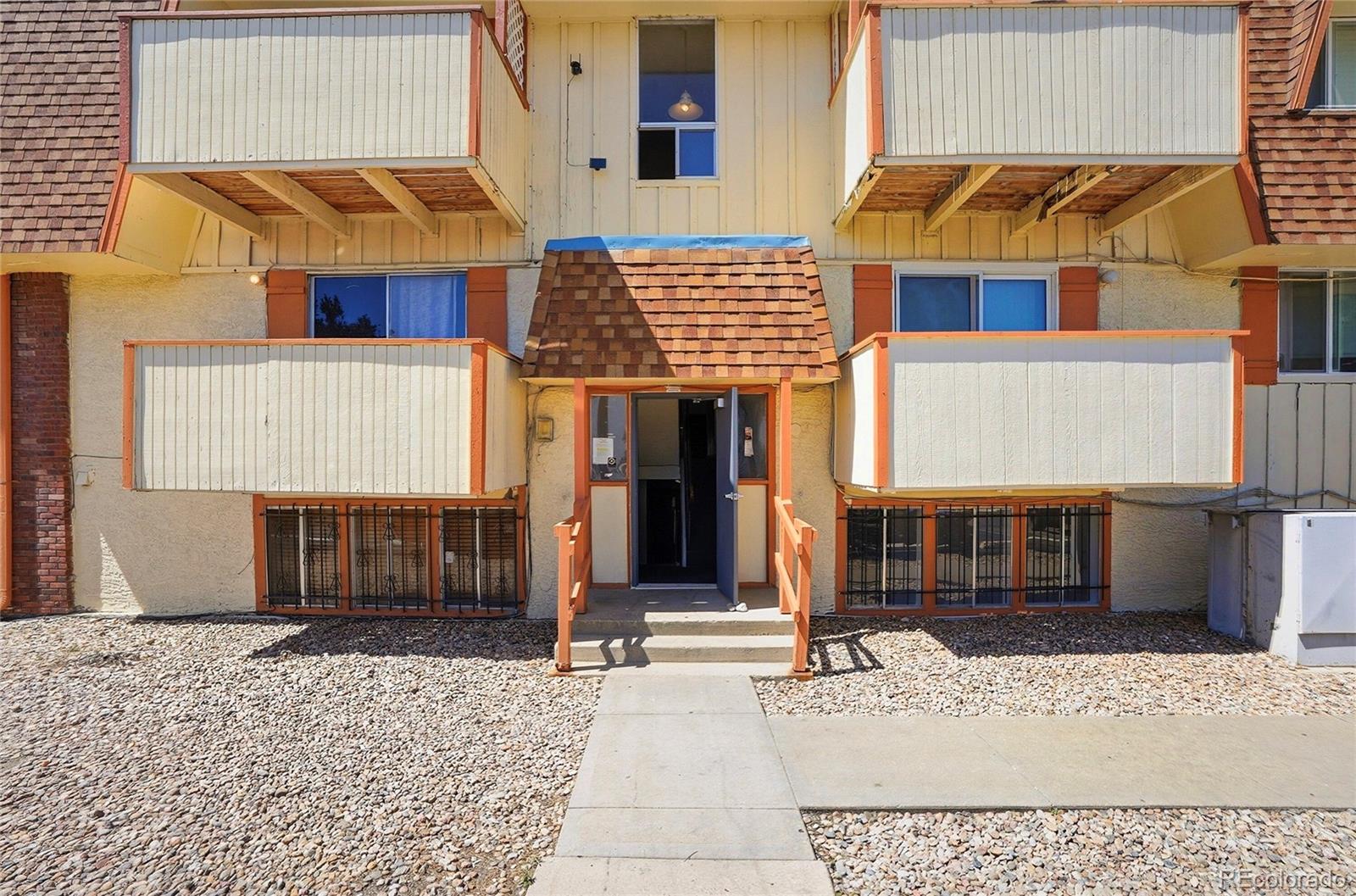 MLS Image #4 for 10211  ura lane,denver, Colorado
