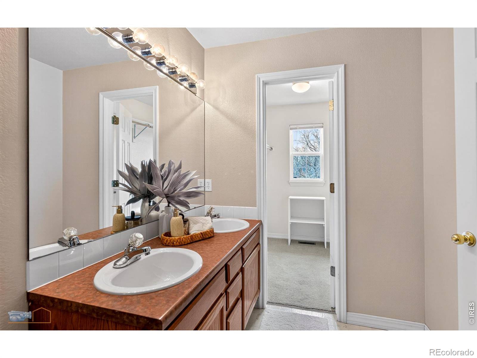MLS Image #19 for 510 n parkside drive,longmont, Colorado