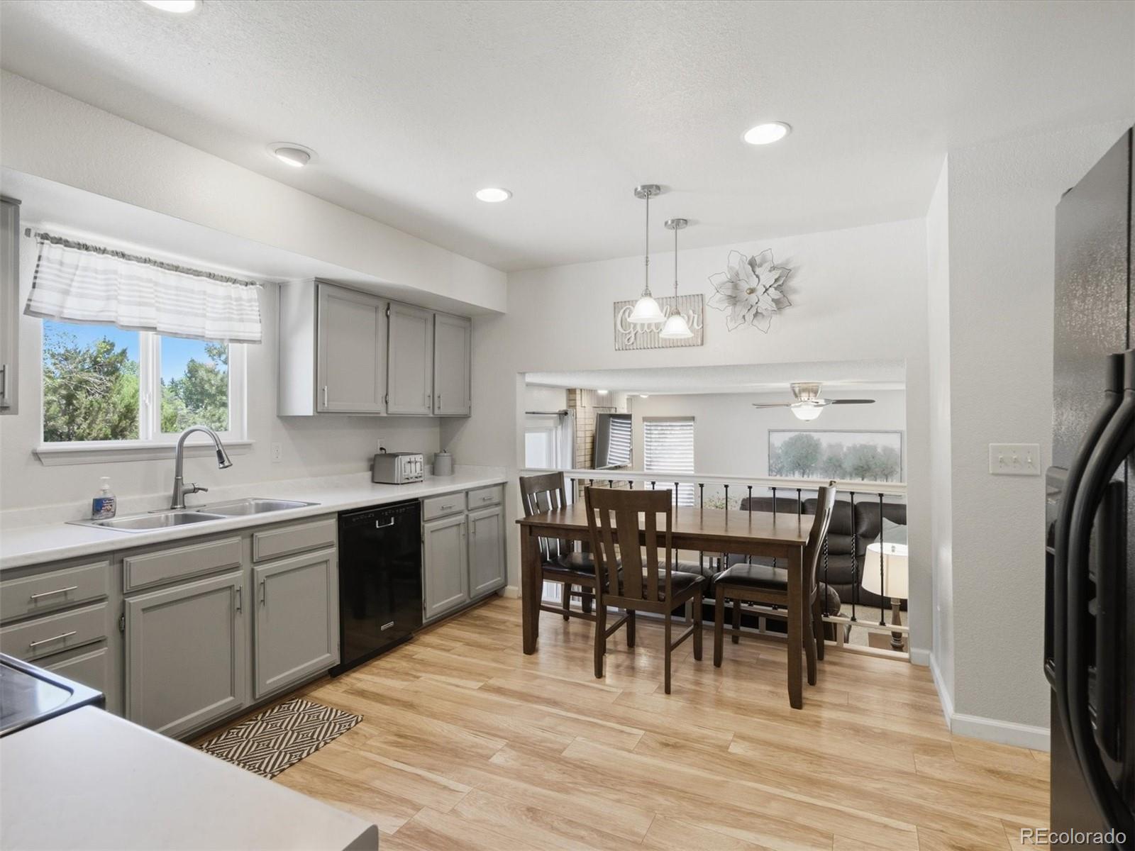 MLS Image #4 for 7977 w morraine drive,littleton, Colorado