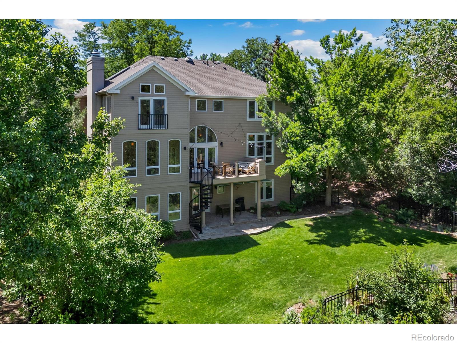 MLS Image #2 for 524  spring canyon court,fort collins, Colorado