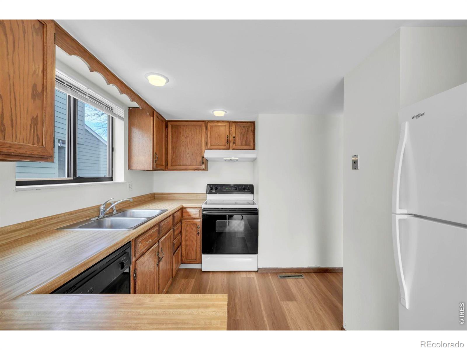 MLS Image #8 for 4268  corriente place,boulder, Colorado