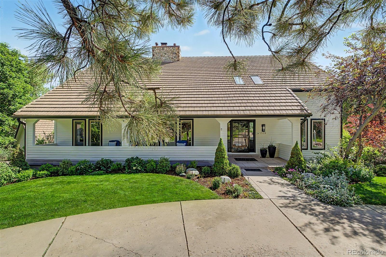MLS Image #1 for 1519 e maplewood court,littleton, Colorado