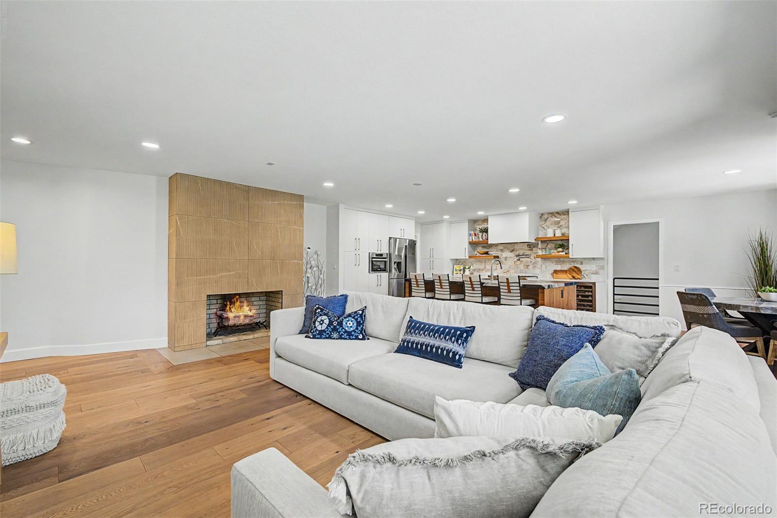 MLS Image #10 for 1519 e maplewood court,littleton, Colorado