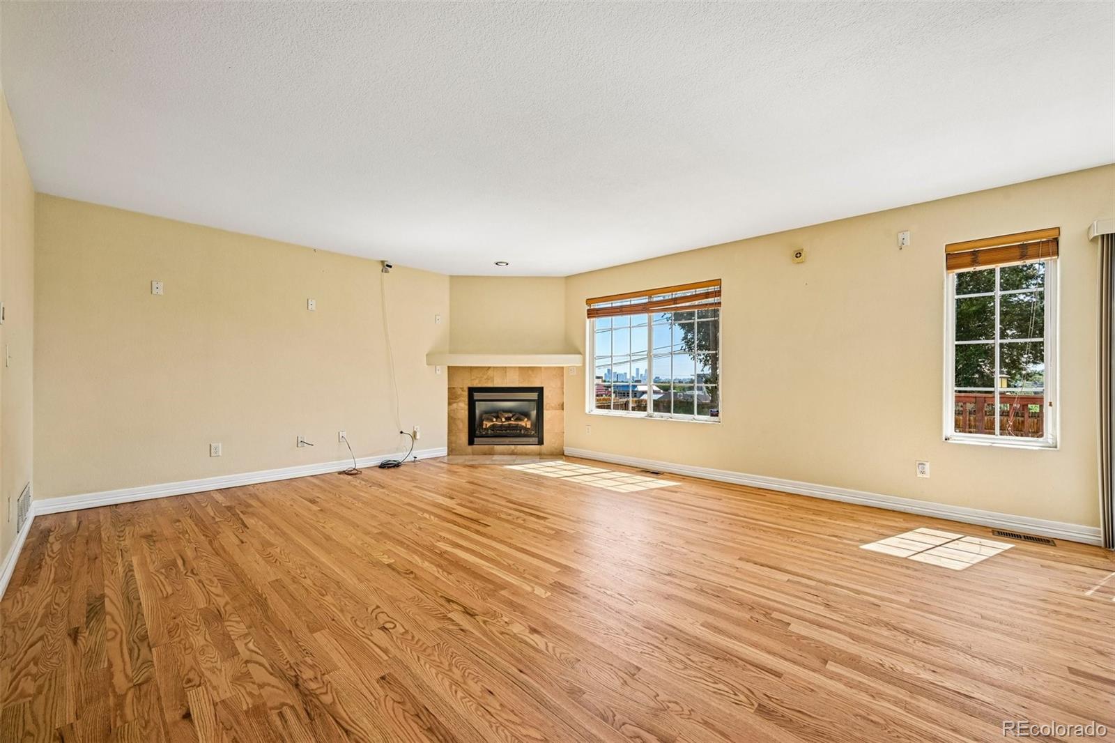 MLS Image #5 for 324 s ames street,lakewood, Colorado