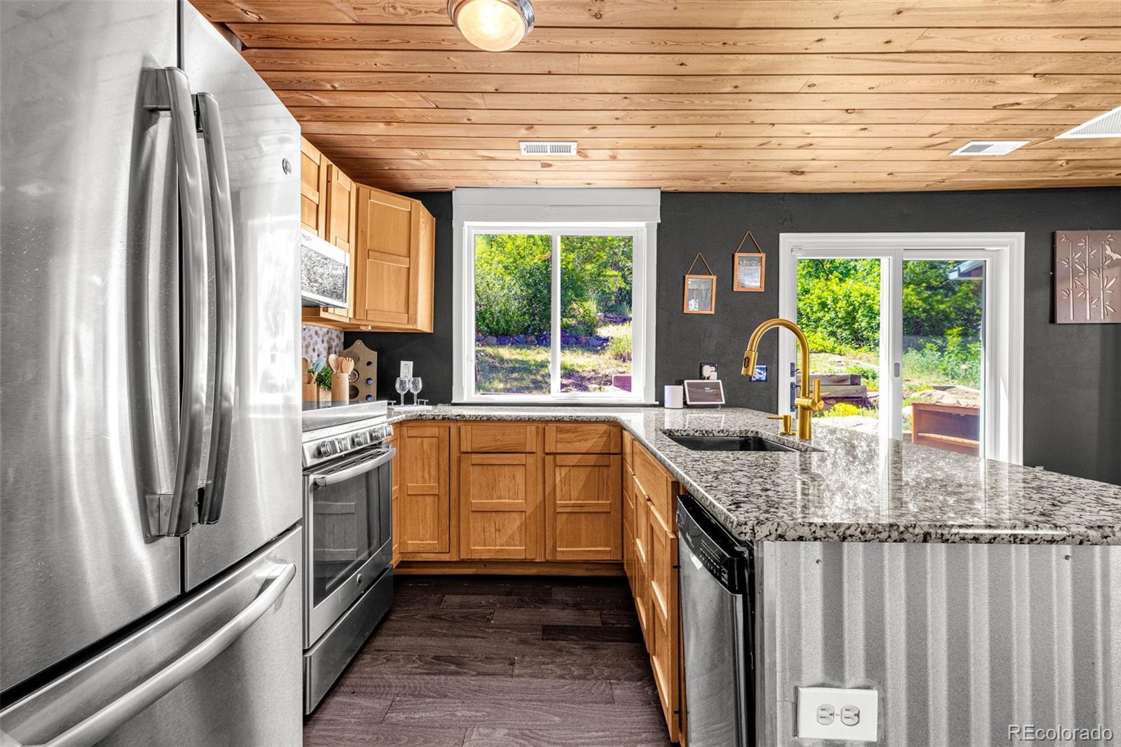 MLS Image #7 for 1608  highland way,colorado springs, Colorado