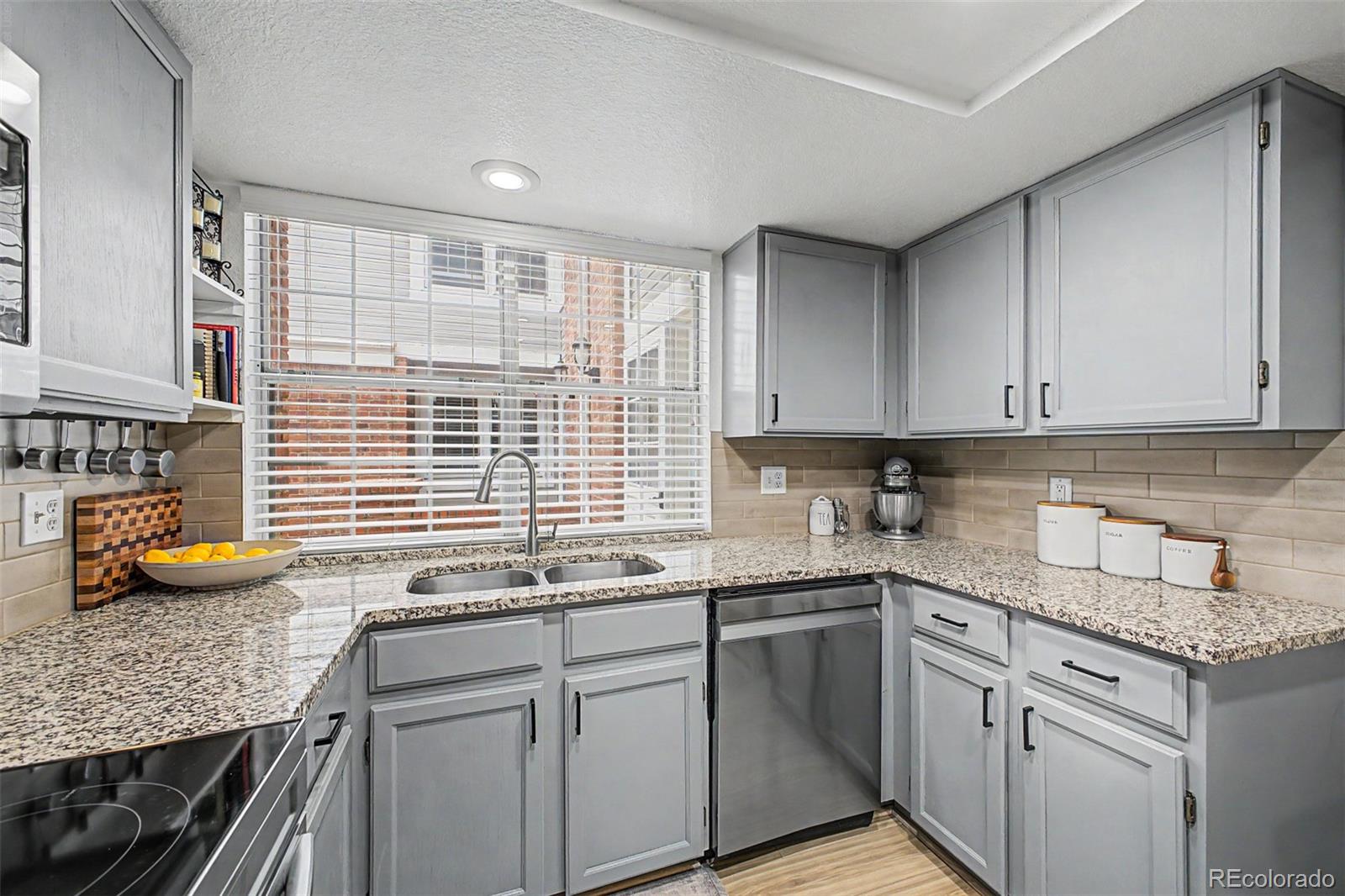 MLS Image #13 for 7684 s monaco circle,englewood, Colorado