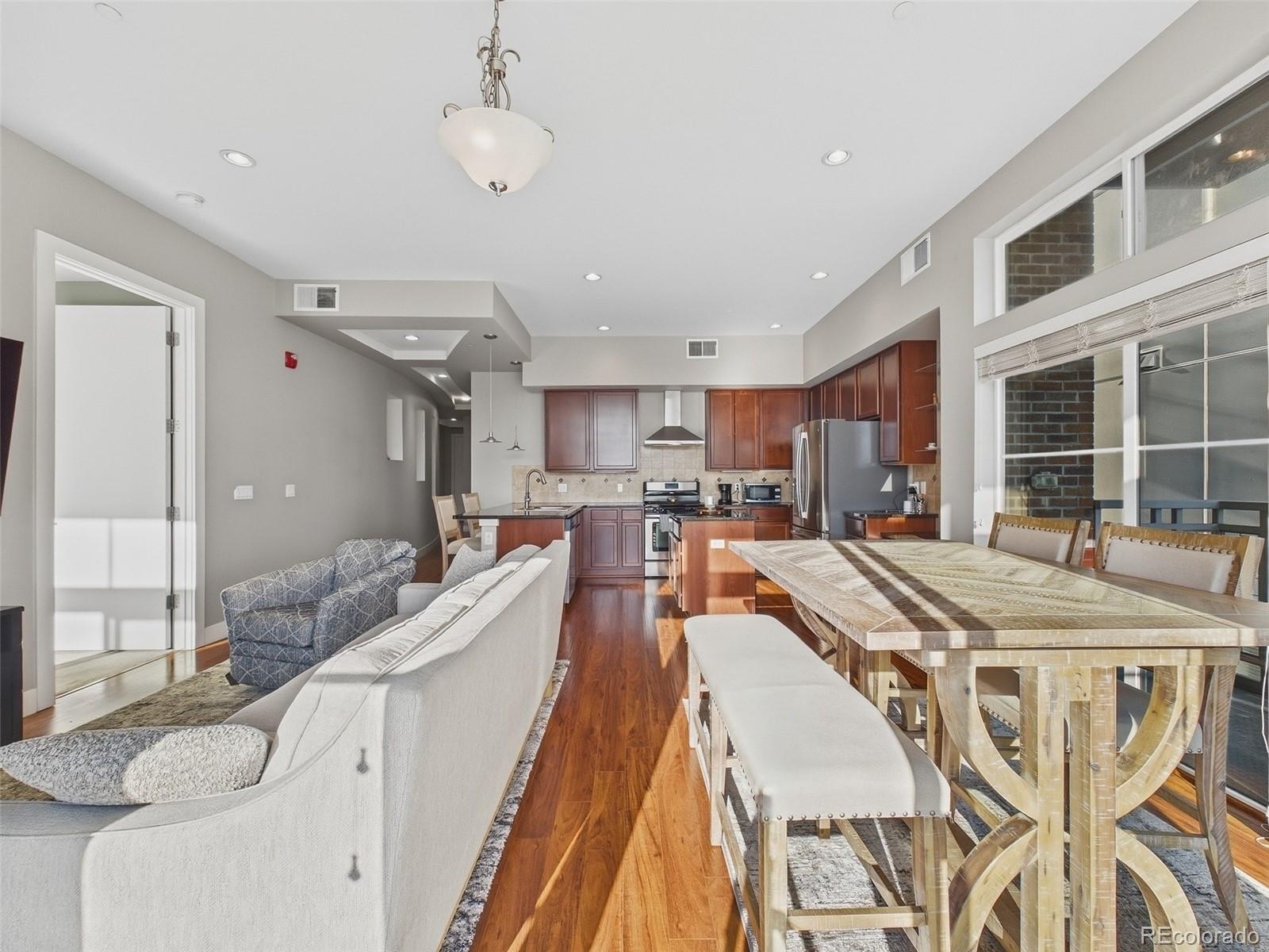 MLS Image #11 for 1488  madison street,denver, Colorado