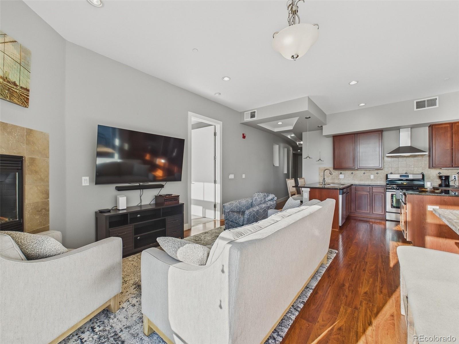 MLS Image #12 for 1488  madison street,denver, Colorado