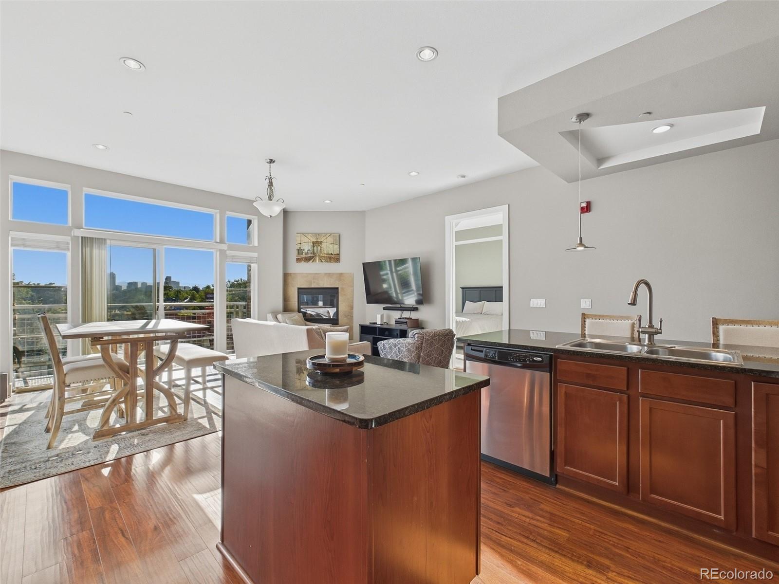 MLS Image #5 for 1488  madison street,denver, Colorado