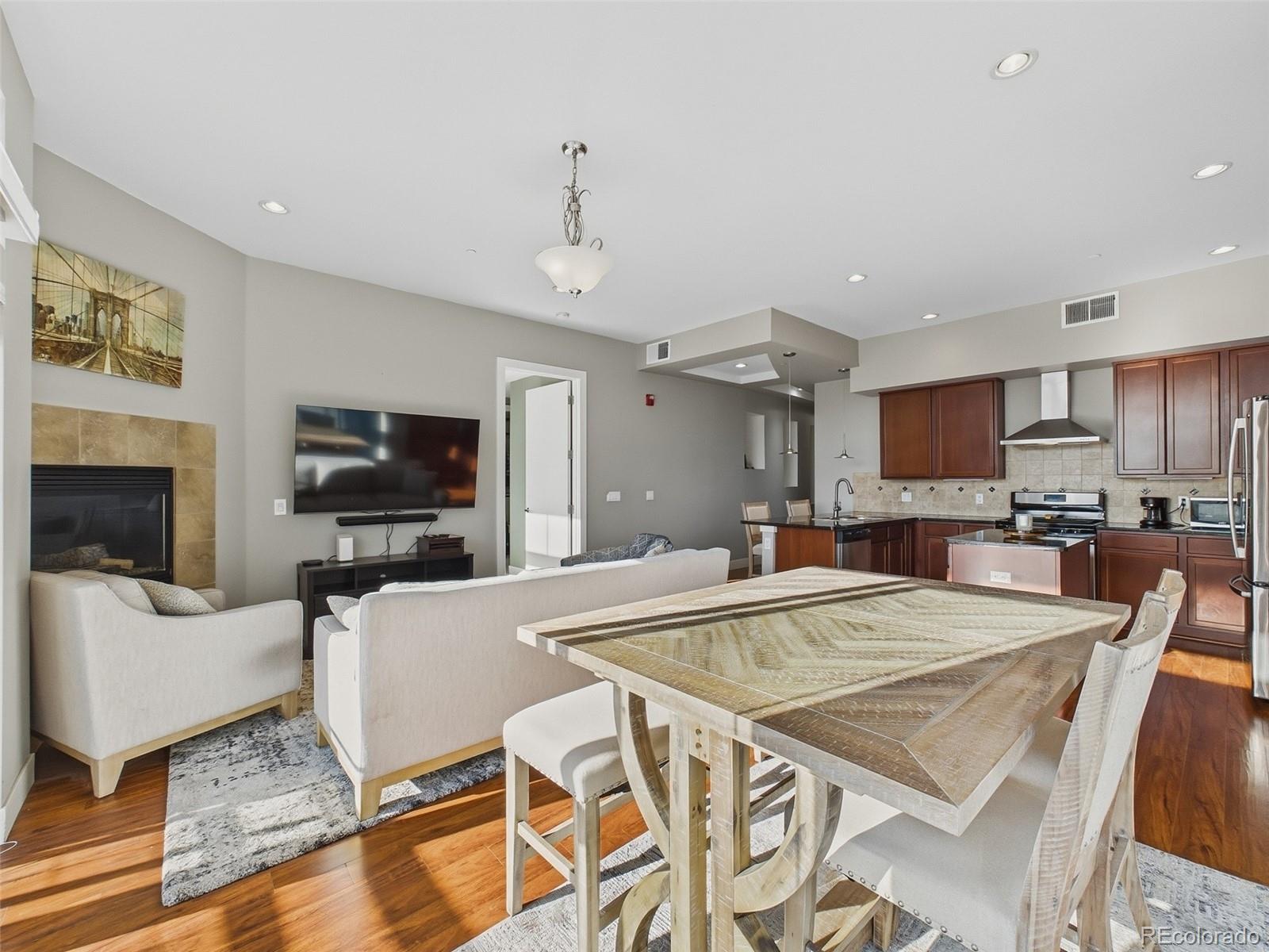 MLS Image #8 for 1488  madison street,denver, Colorado