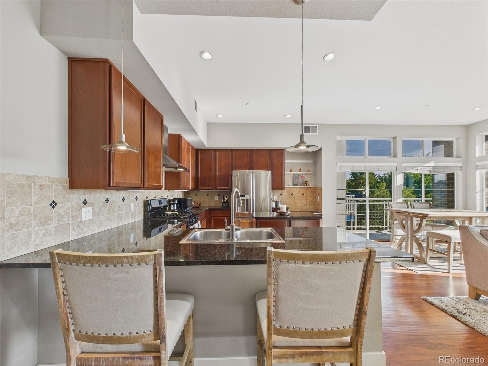 MLS Image #9 for 1488  madison street,denver, Colorado