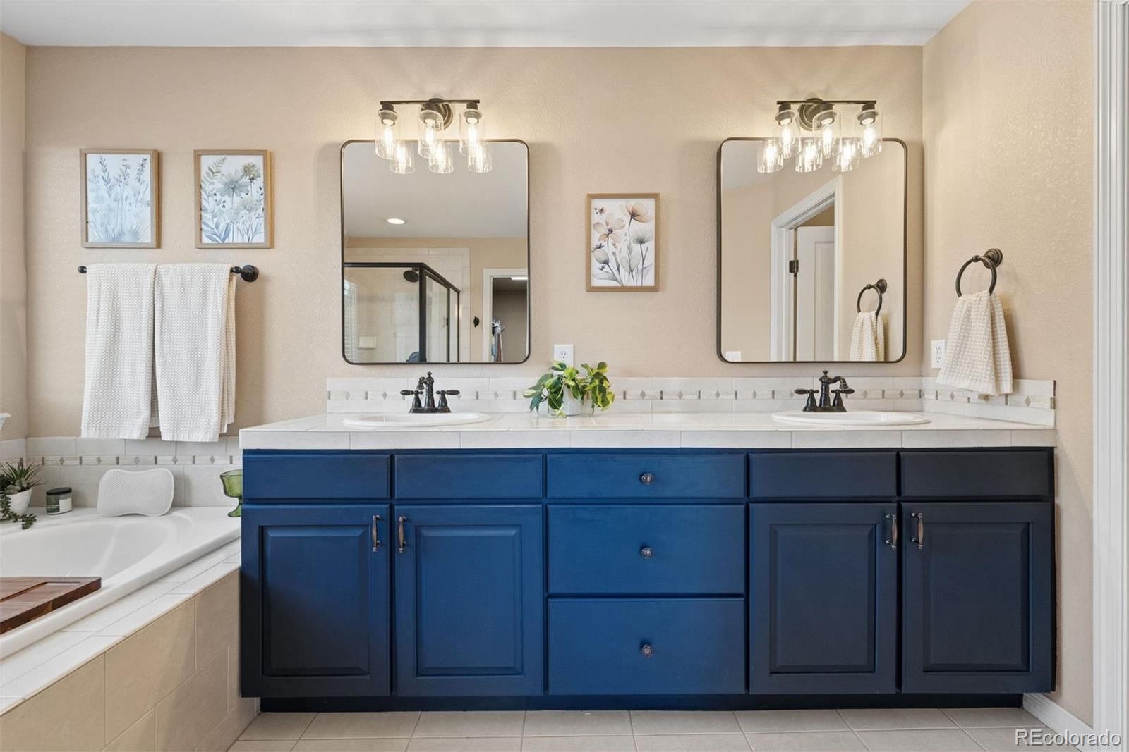 MLS Image #30 for 7141 s elk court,aurora, Colorado
