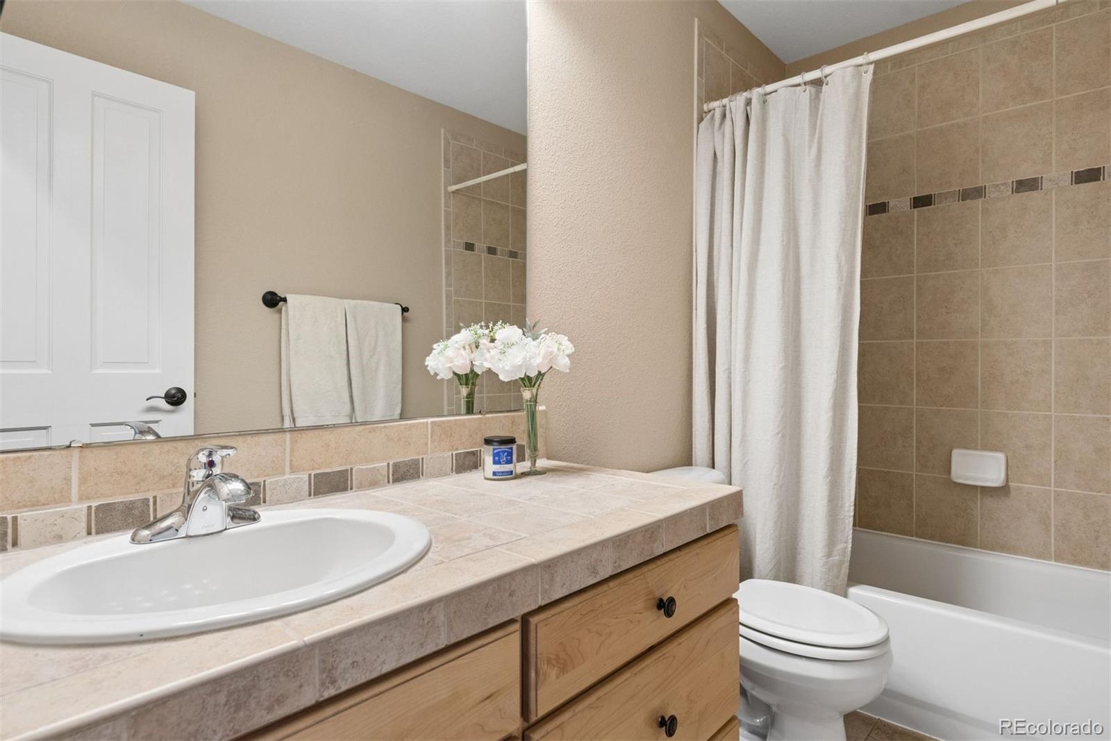 MLS Image #35 for 7141 s elk court,aurora, Colorado
