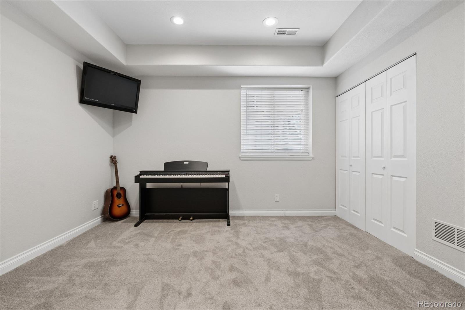 MLS Image #42 for 7141 s elk court,aurora, Colorado