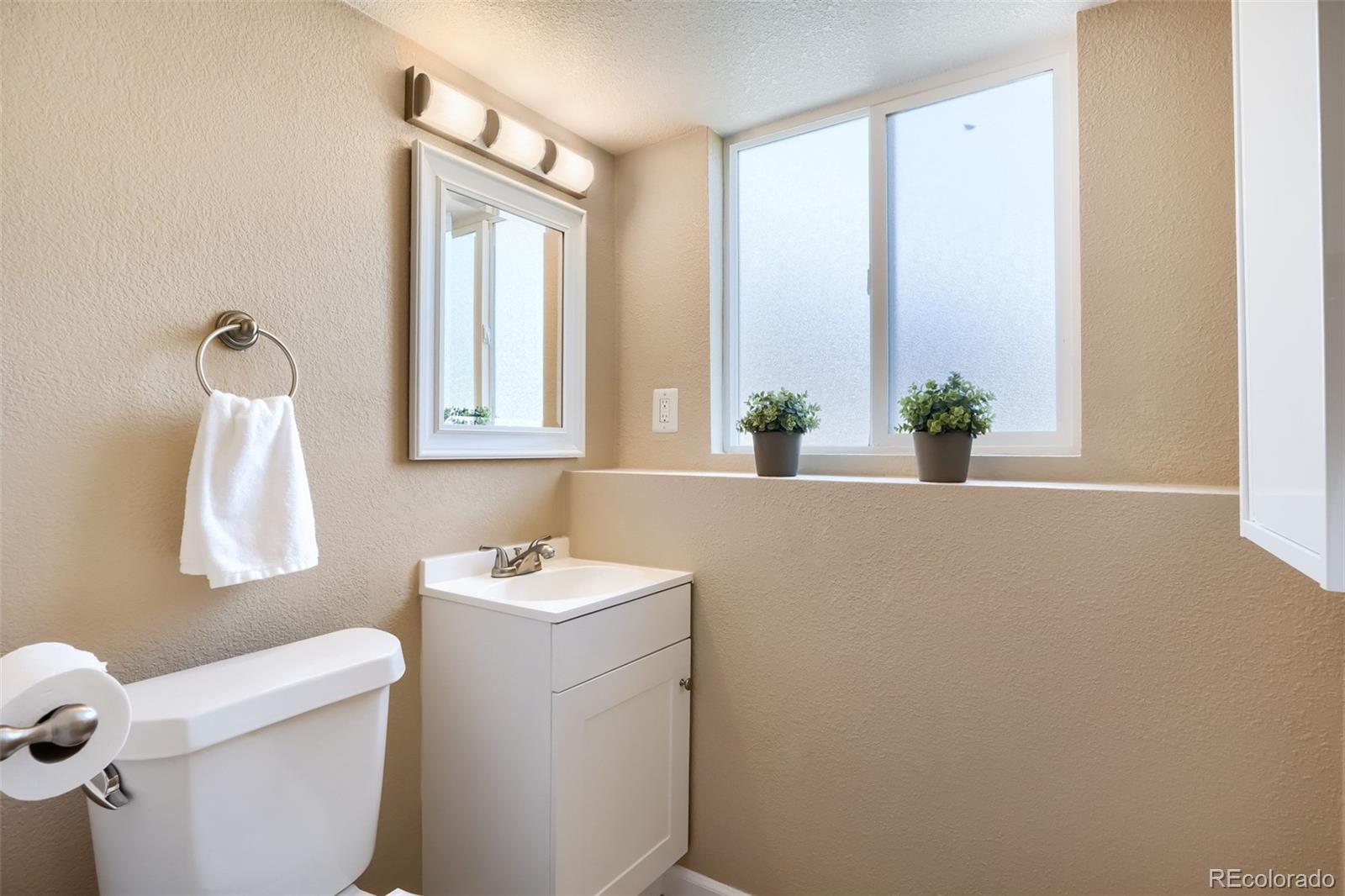 MLS Image #20 for 6551 s albion way,littleton, Colorado
