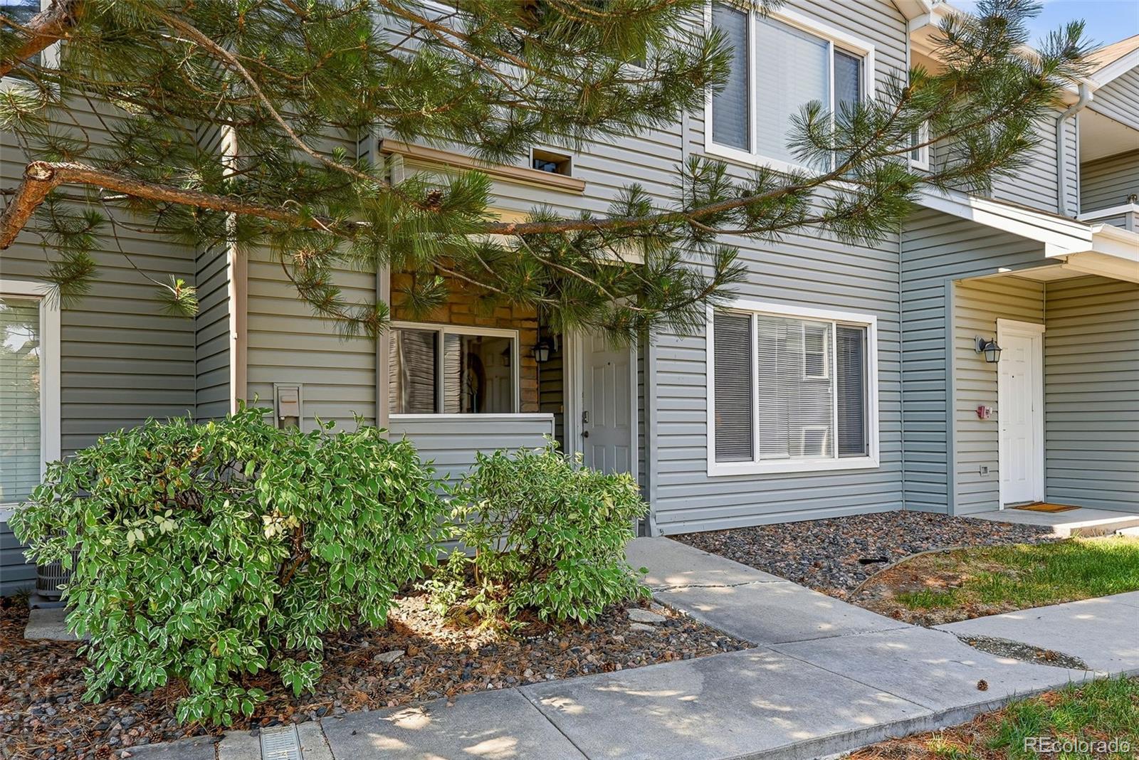 MLS Image #4 for 912 s yampa street,aurora, Colorado