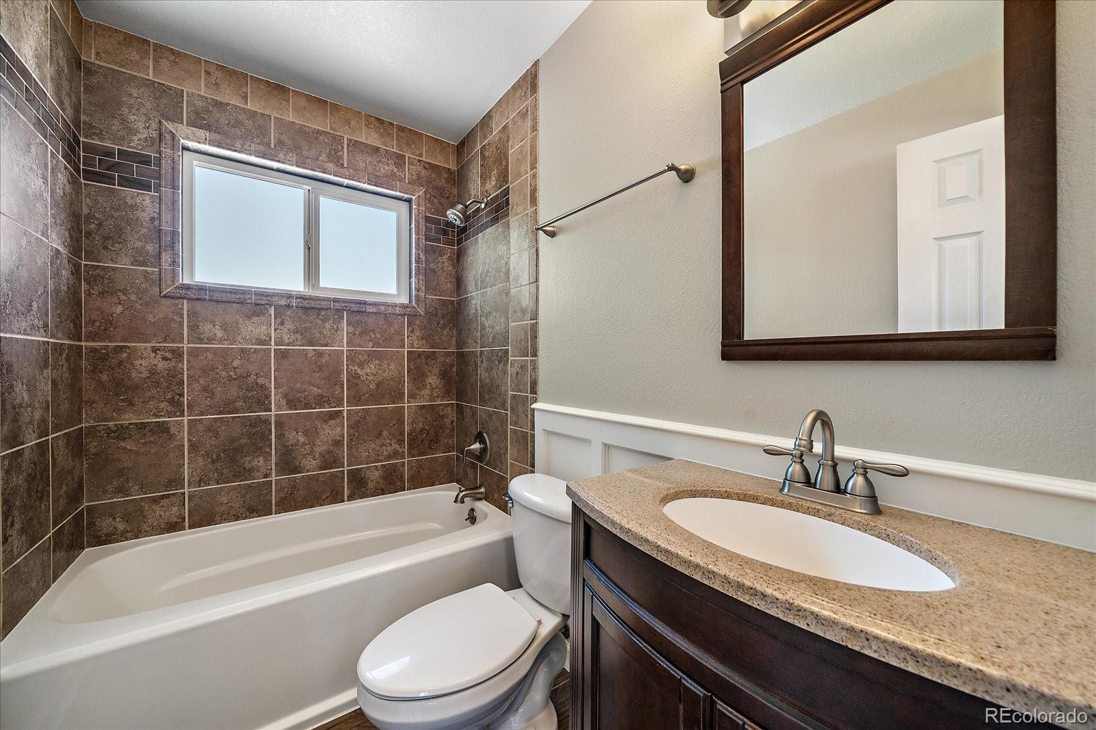 MLS Image #14 for 11420  irma drive,denver, Colorado