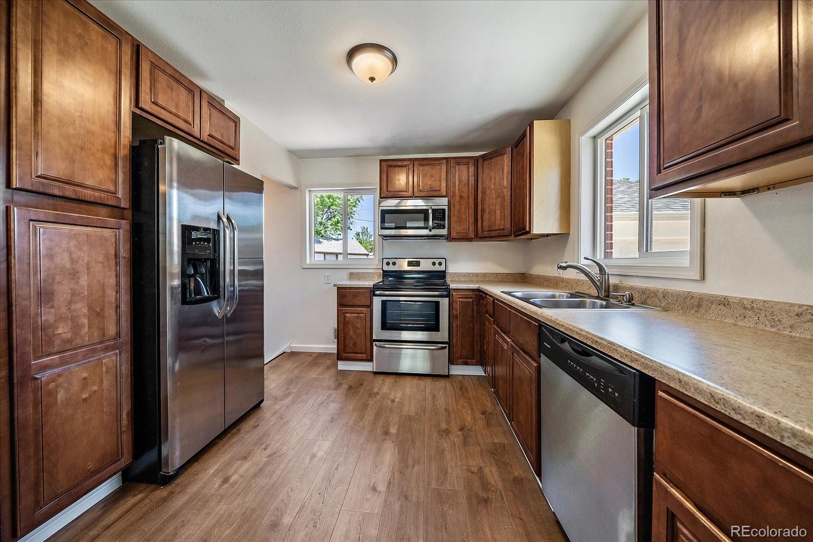MLS Image #9 for 11420  irma drive,denver, Colorado