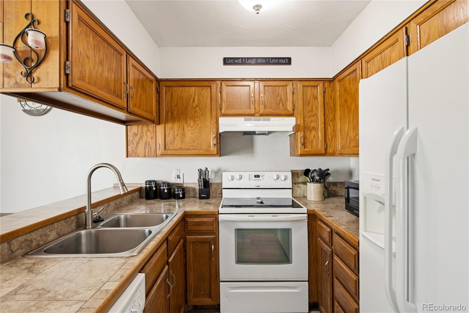 MLS Image #9 for 8805 w floyd avenue,lakewood, Colorado