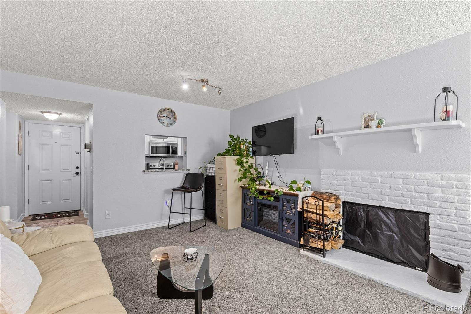 MLS Image #5 for 9867 e peakview avenue,englewood, Colorado