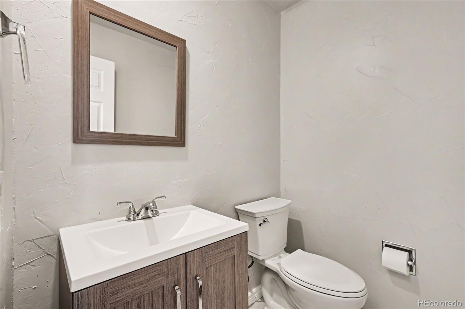MLS Image #9 for 3848 s inca street,englewood, Colorado