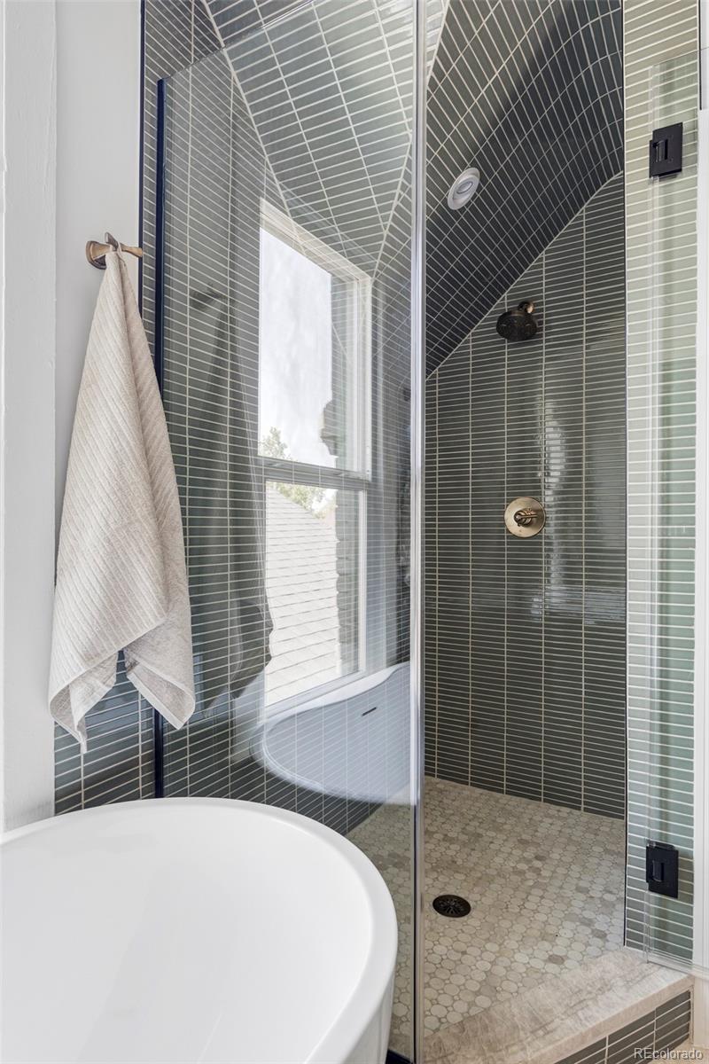 MLS Image #17 for 2563 n emerson street,denver, Colorado
