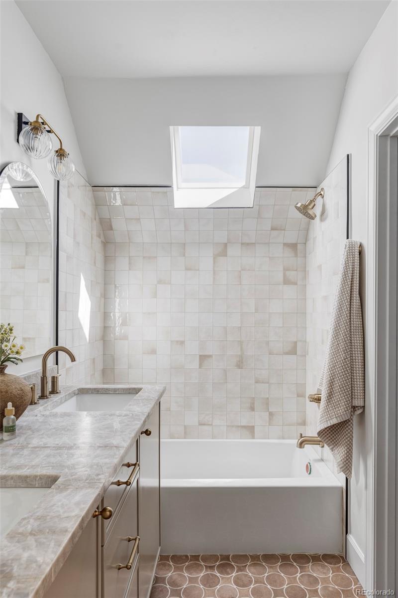 MLS Image #20 for 2563 n emerson street,denver, Colorado