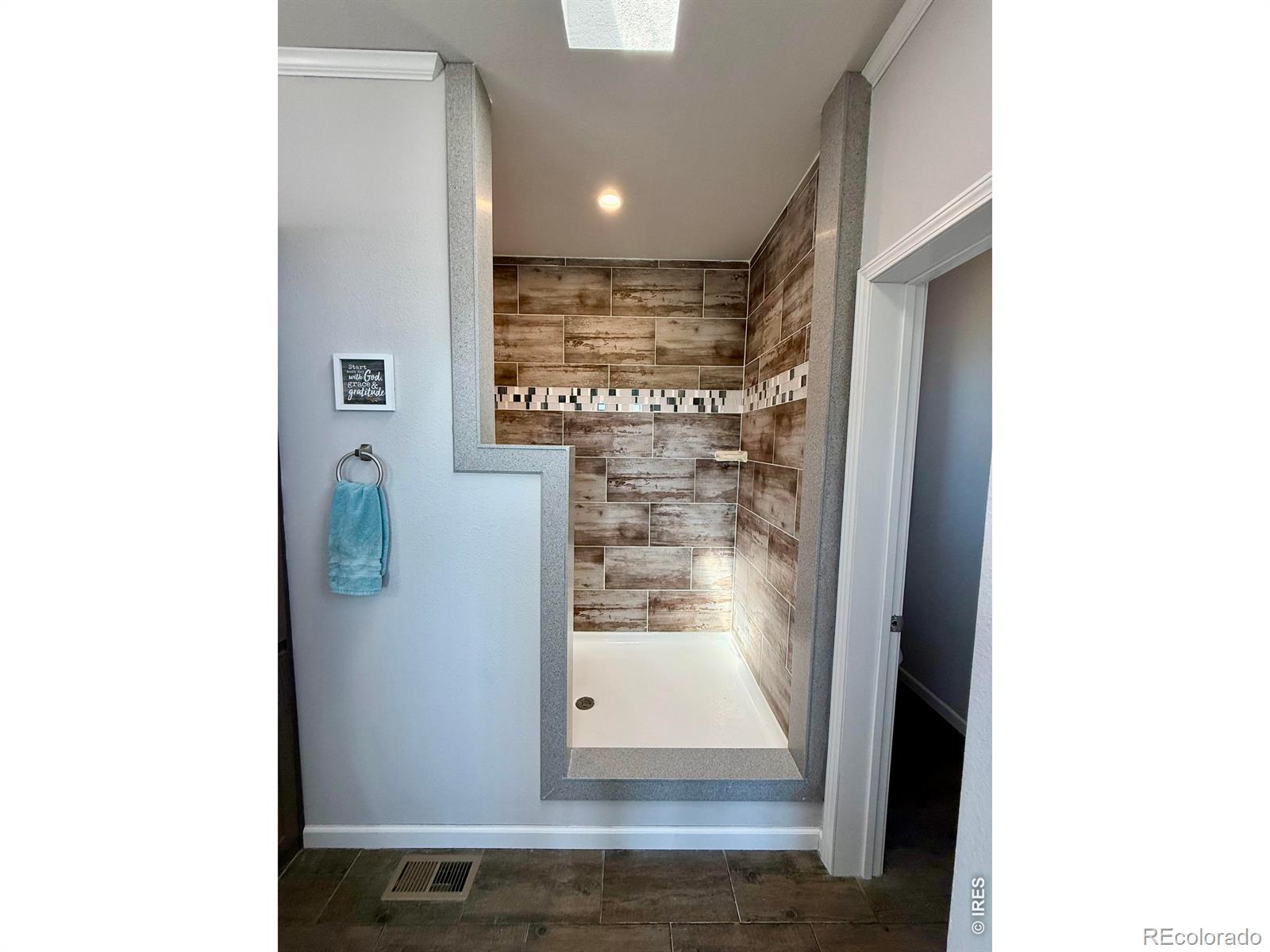 MLS Image #14 for 15110  county road 27 ,platteville, Colorado