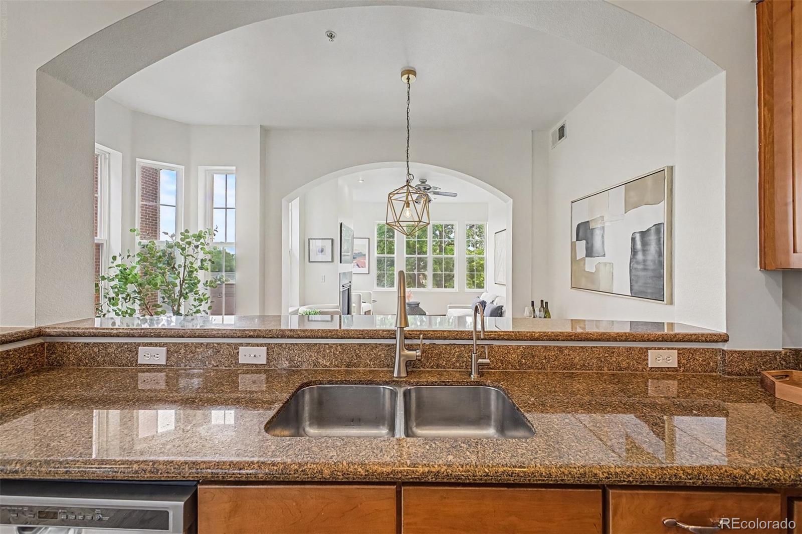 MLS Image #12 for 1489  steele street,denver, Colorado