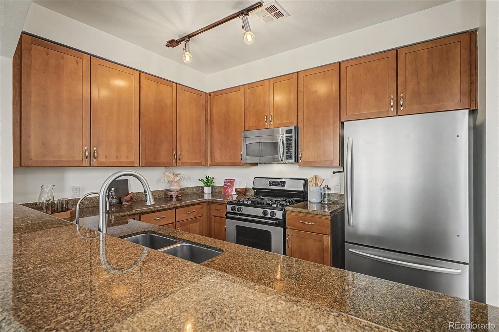 MLS Image #13 for 1489  steele street,denver, Colorado