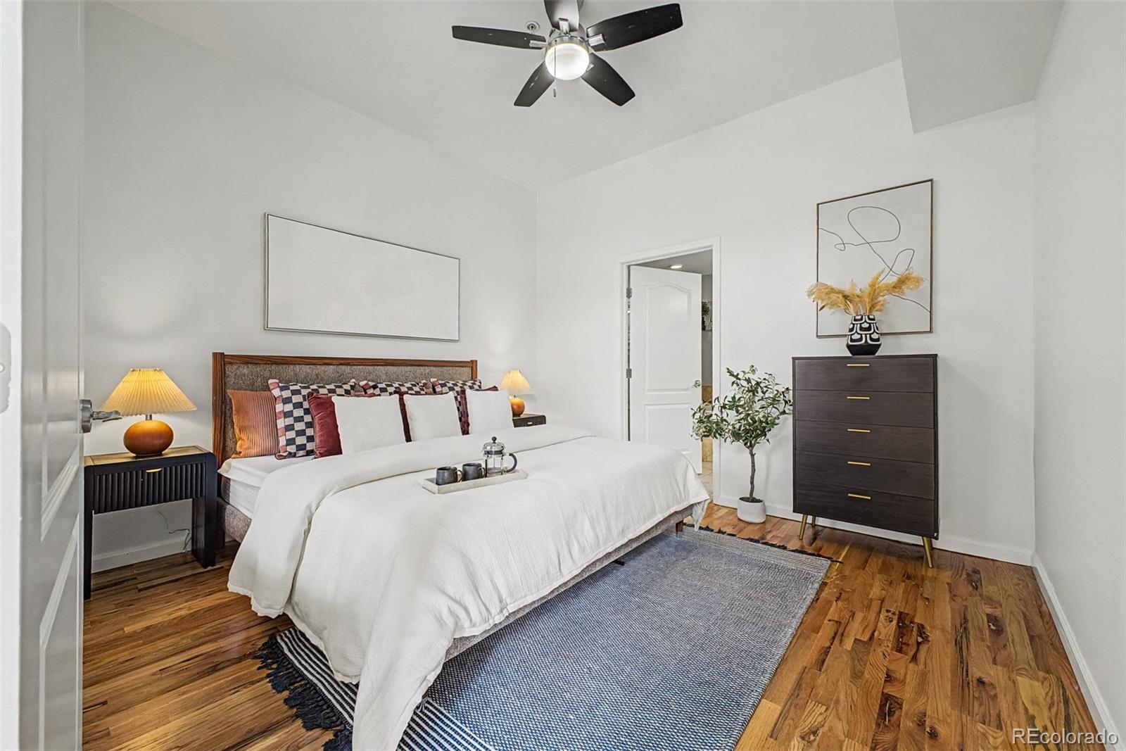 MLS Image #15 for 1489  steele street,denver, Colorado