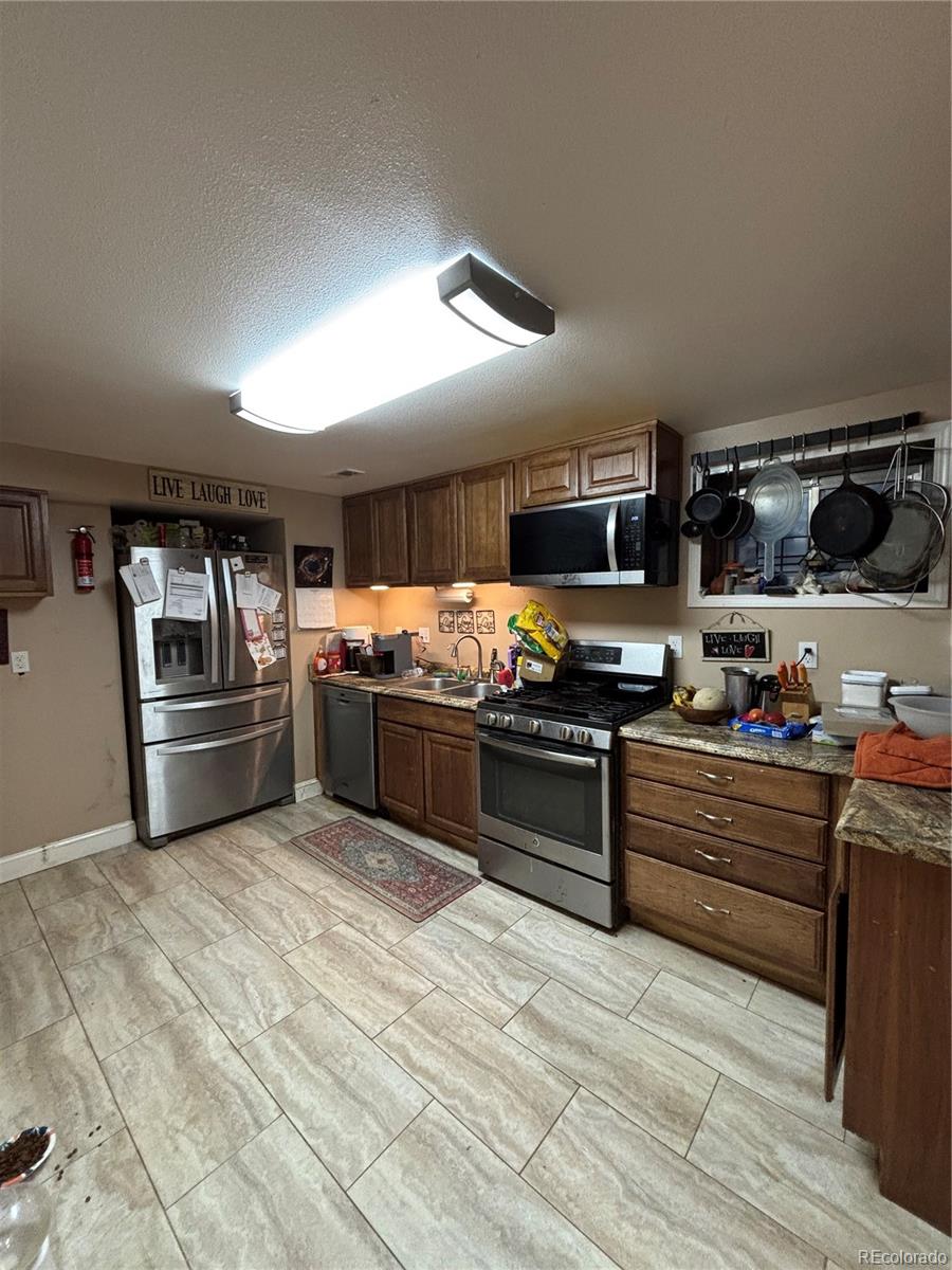 MLS Image #18 for 2504  haskell place,watkins, Colorado