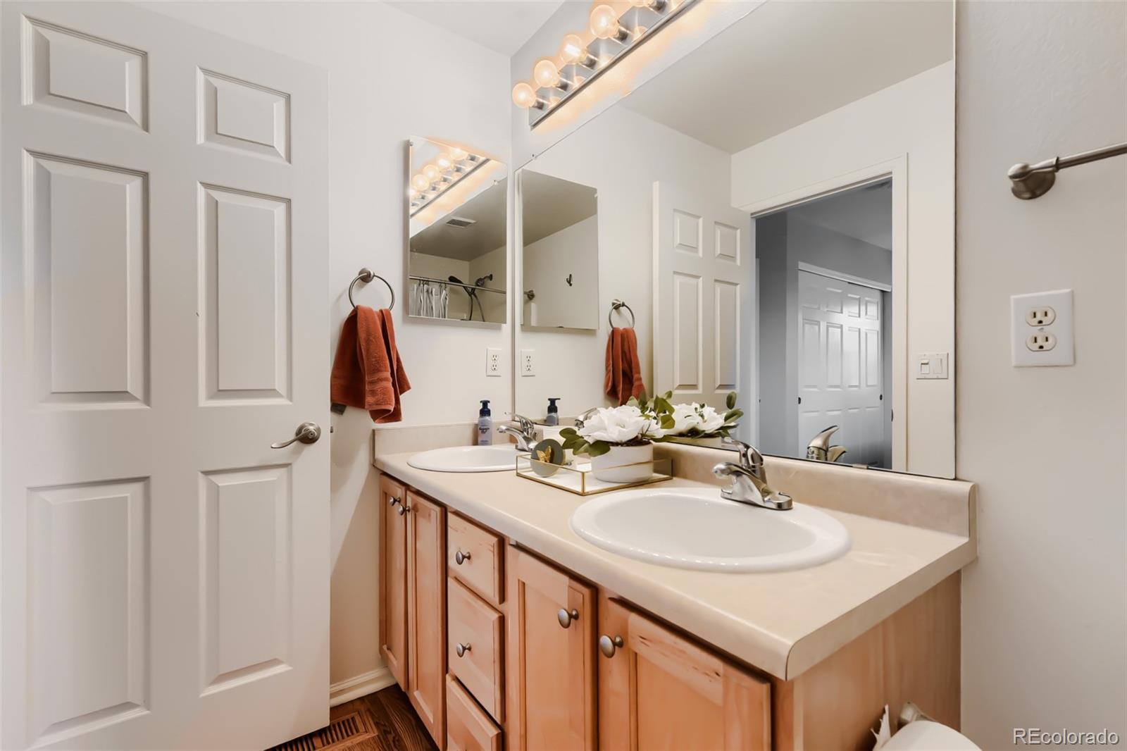 MLS Image #19 for 4494  lyndenwood circle,littleton, Colorado