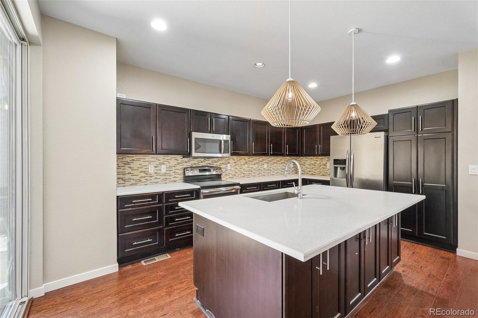 MLS Image #8 for 10202  southlawn circle,commerce city, Colorado