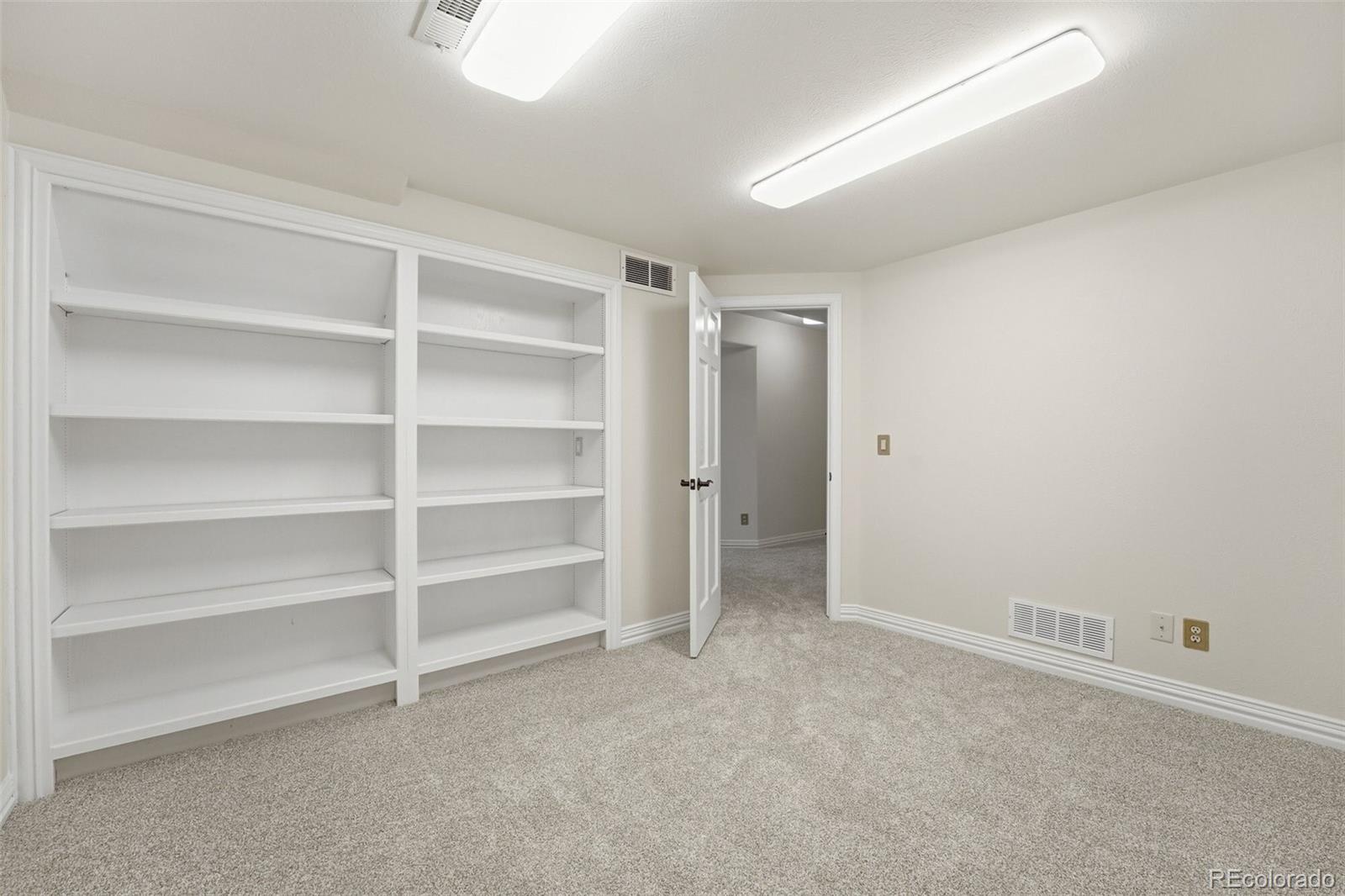 MLS Image #36 for 1934 s parfet drive,lakewood, Colorado
