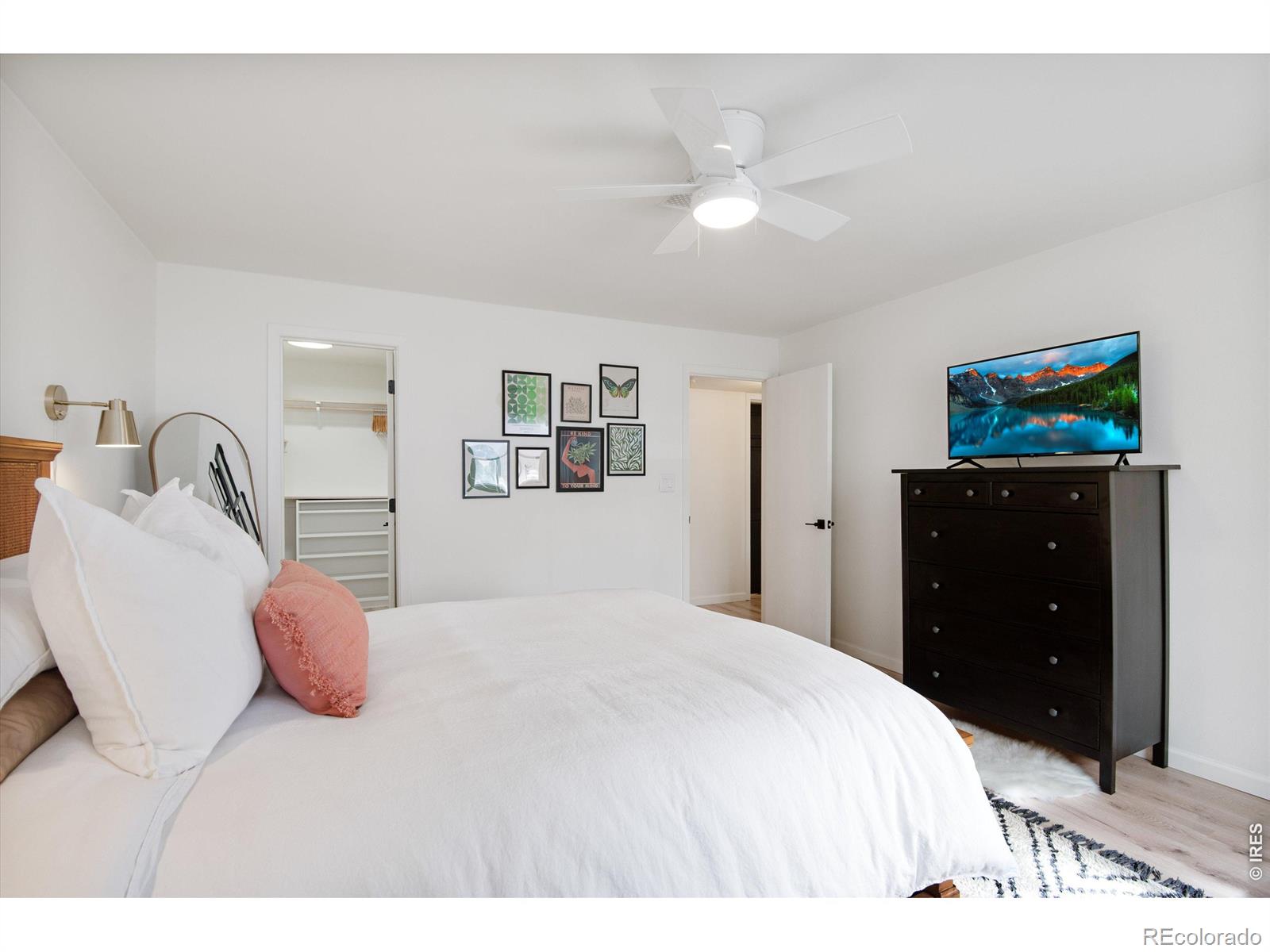 MLS Image #17 for 17642 e loyola drive,aurora, Colorado