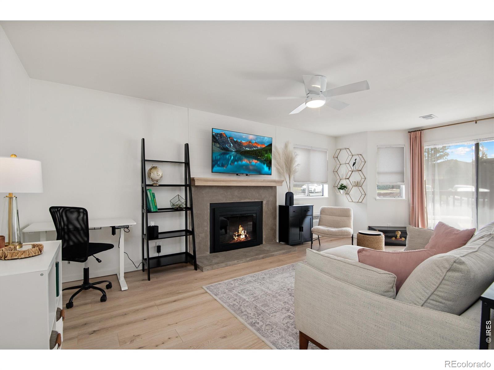 MLS Image #3 for 17642 e loyola drive,aurora, Colorado