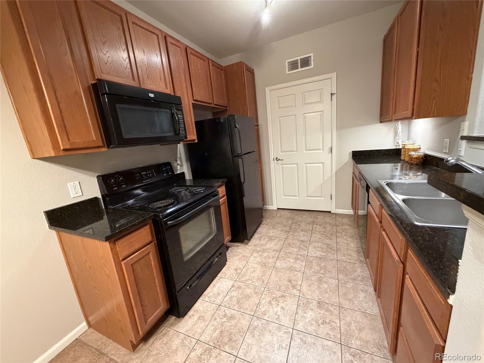 MLS Image #10 for 1465  blue sky circle,erie, Colorado
