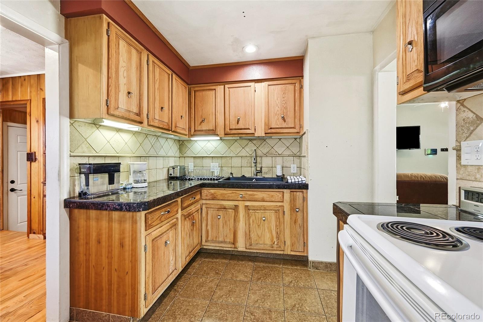 MLS Image #10 for 3025 s delaware street,englewood, Colorado