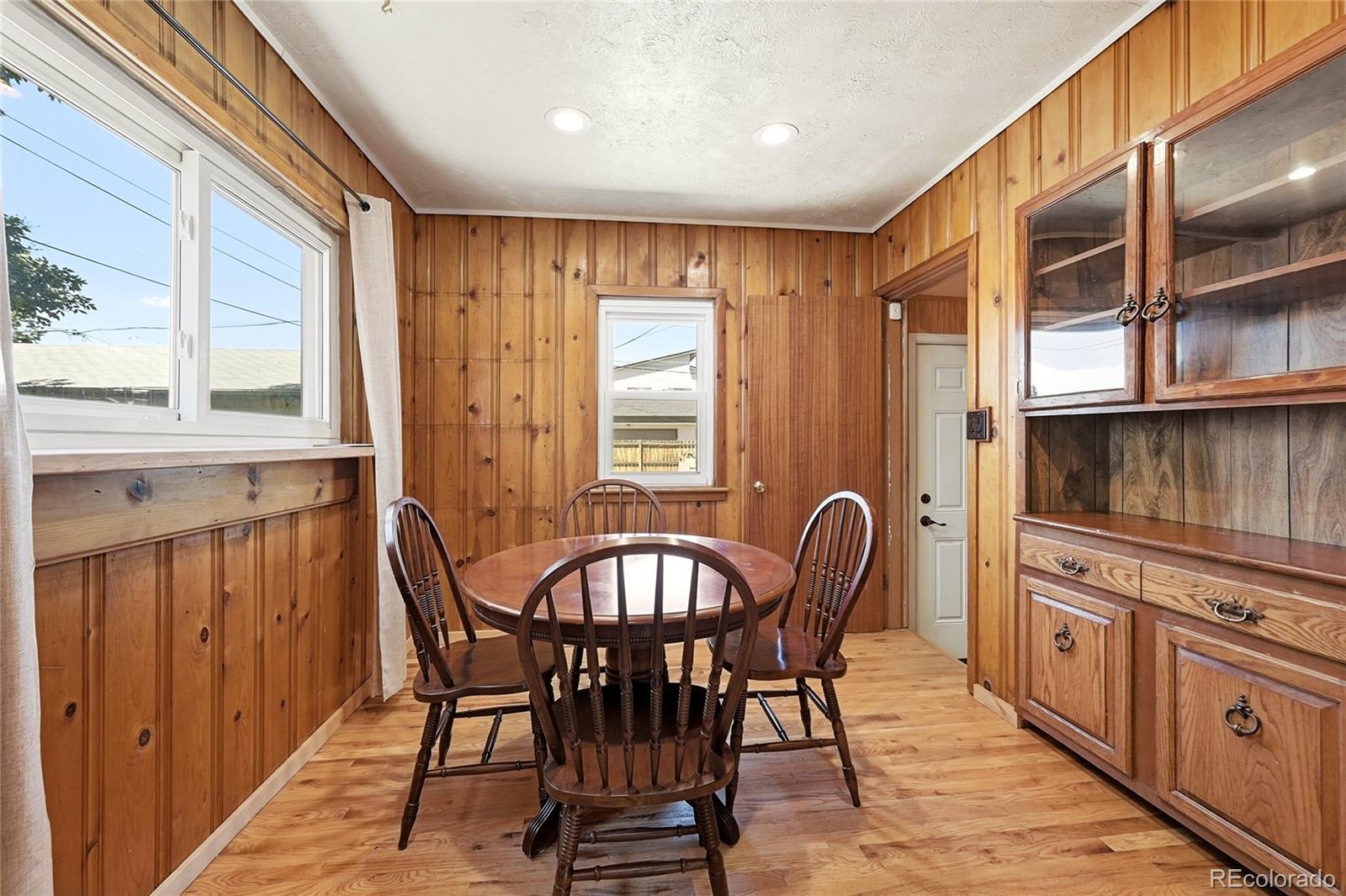 MLS Image #11 for 3025 s delaware street,englewood, Colorado