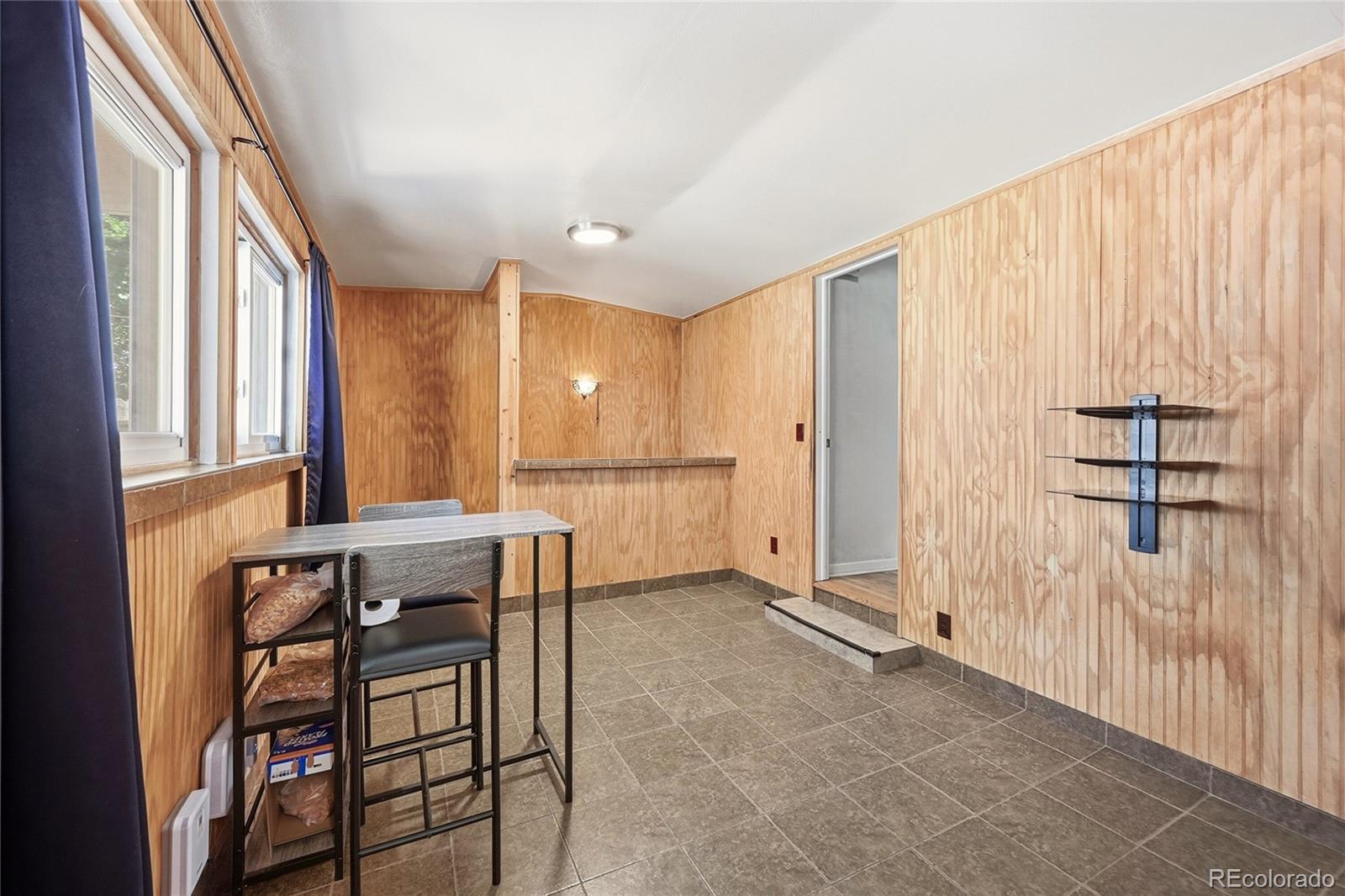 MLS Image #13 for 3025 s delaware street,englewood, Colorado
