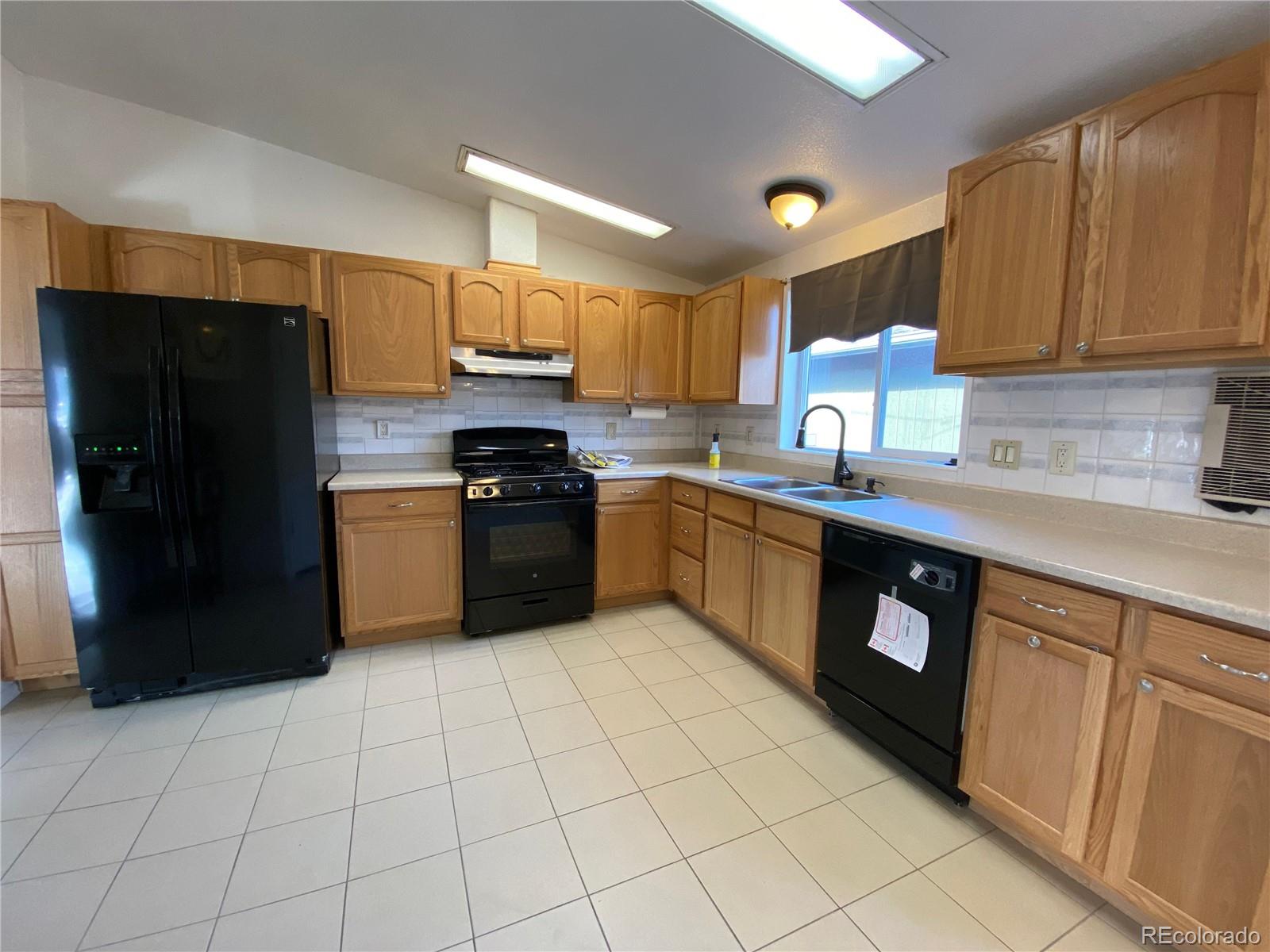 MLS Image #7 for 611 w 4th avenue,denver, Colorado