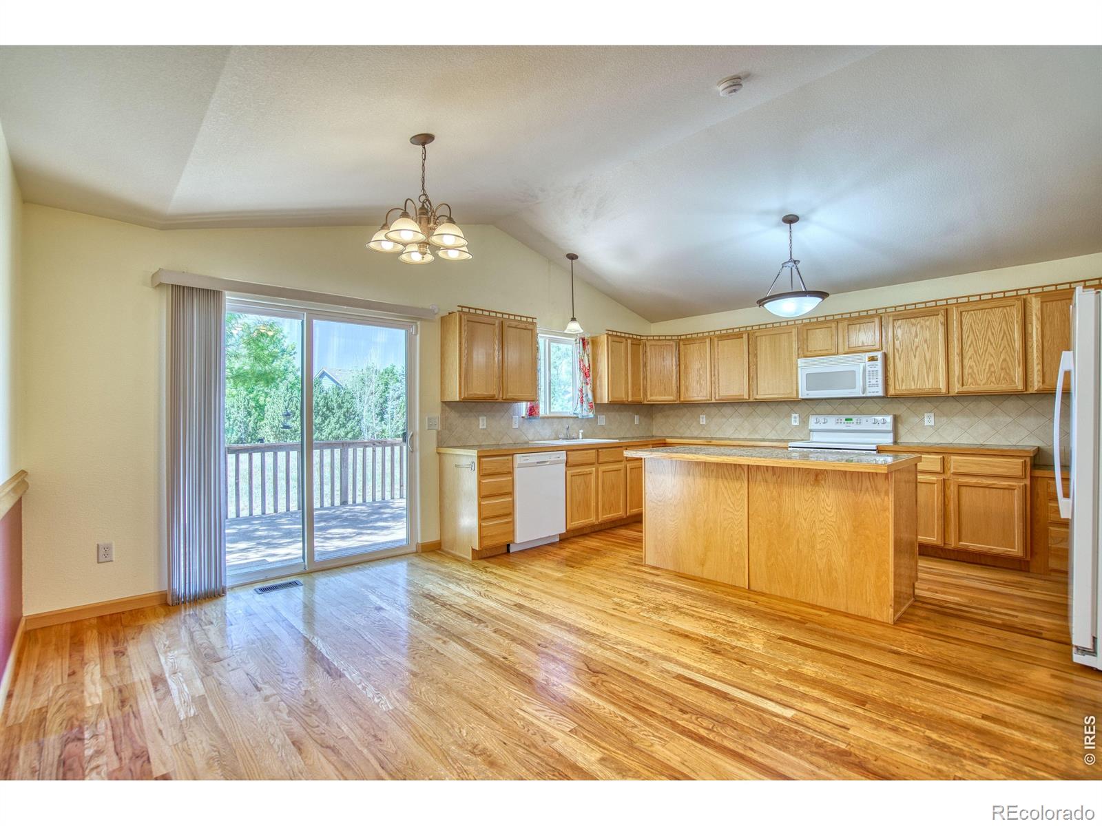 MLS Image #11 for 1384  saginaw pointe drive,windsor, Colorado