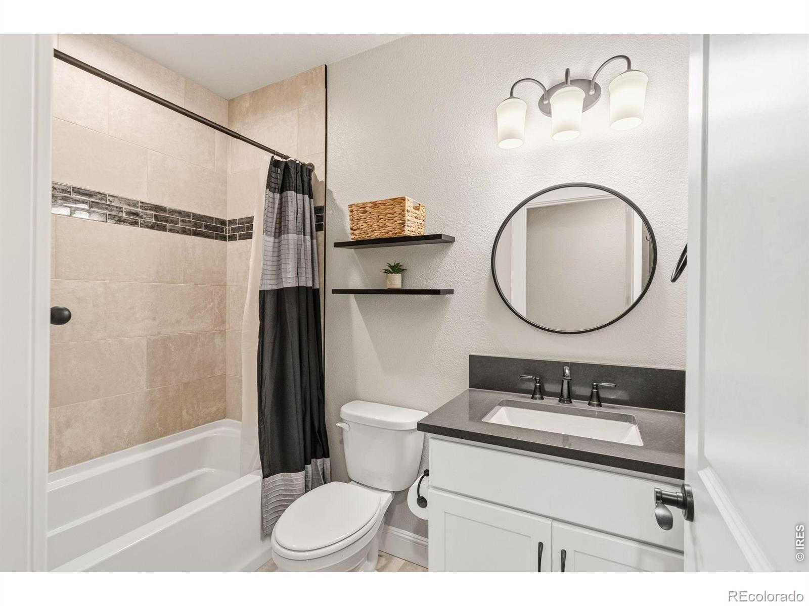 MLS Image #32 for 1543  stoneseed street,berthoud, Colorado