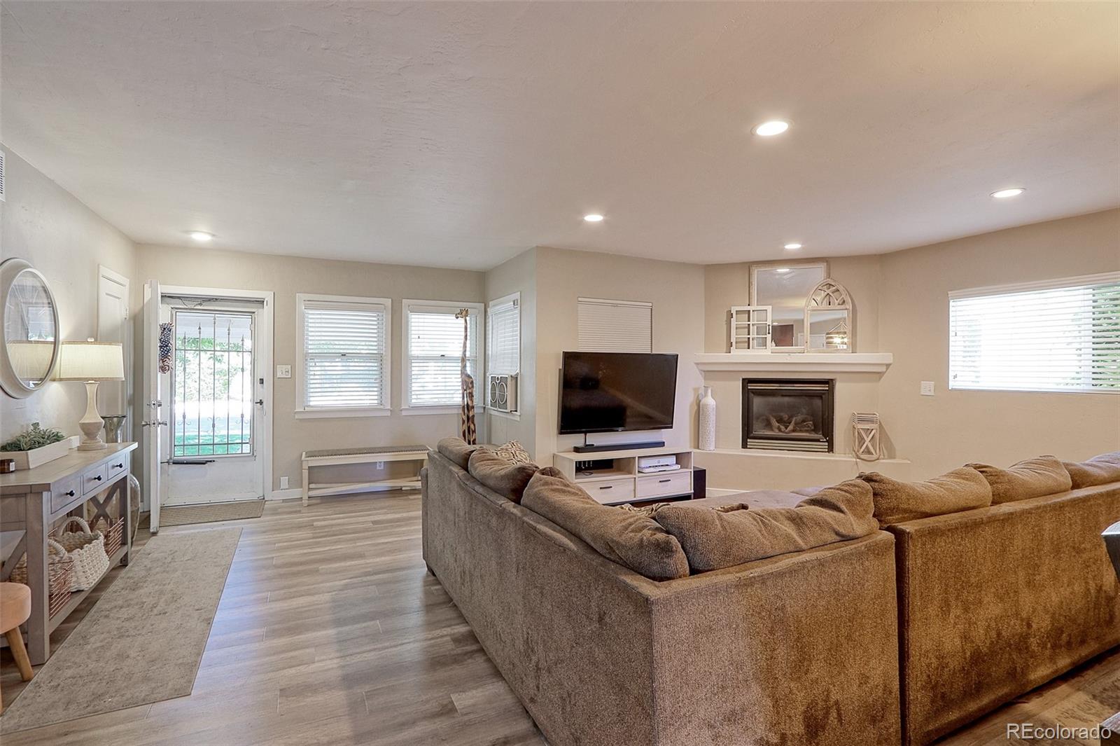 MLS Image #2 for 1536 s meade street,denver, Colorado