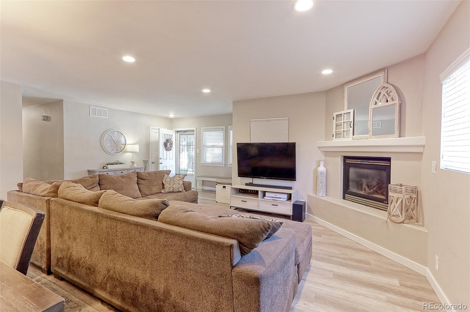 MLS Image #3 for 1536 s meade street,denver, Colorado