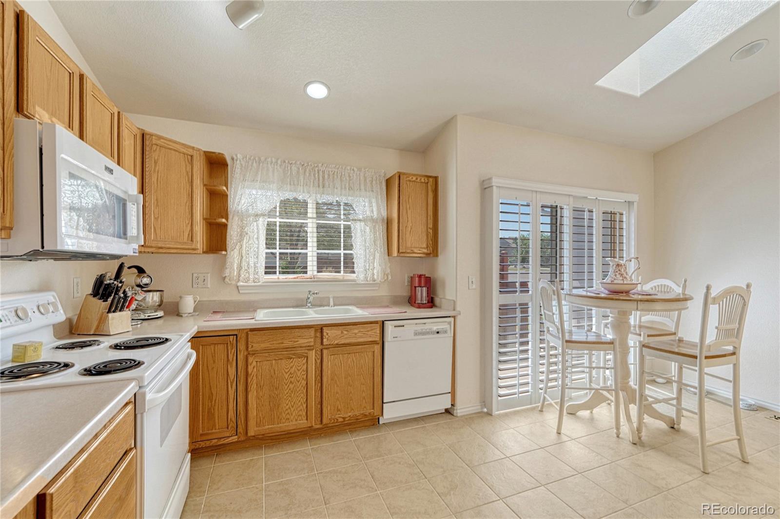 MLS Image #10 for 3090 s yampa way,aurora, Colorado