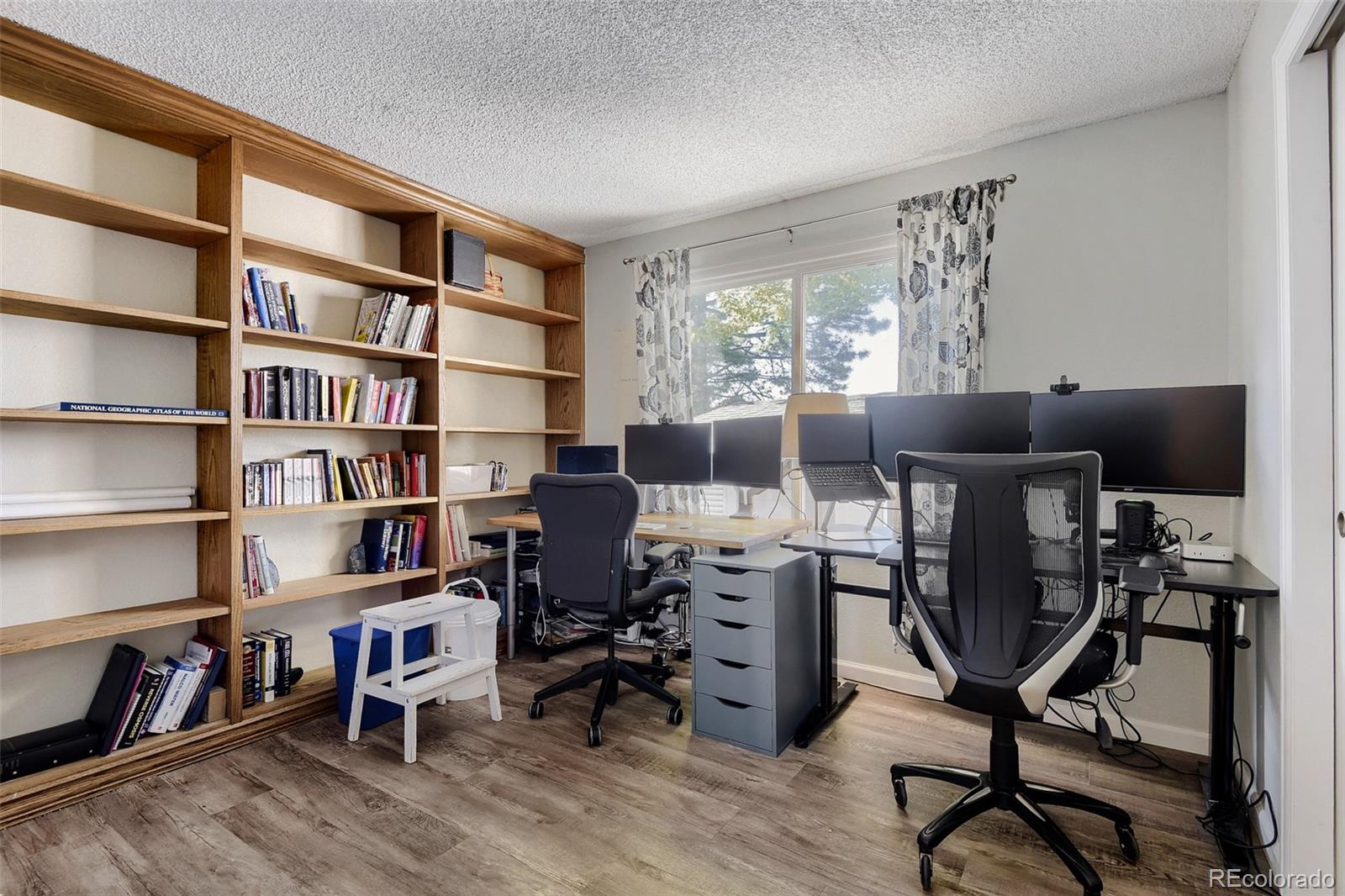 MLS Image #11 for 1435 e irish lane,littleton, Colorado